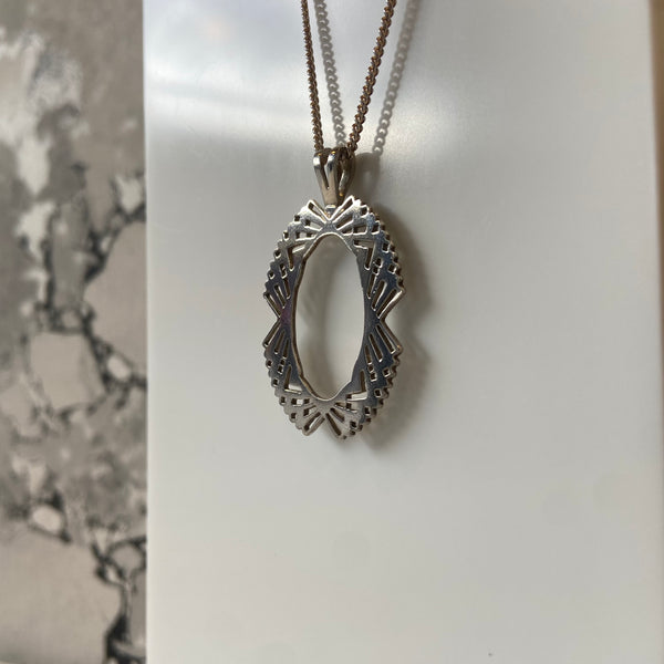 SpiroLace Pendant in Silver